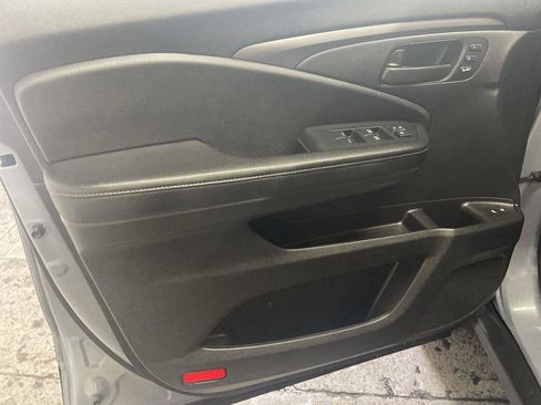 Used 2023 Honda Passport EX-L image 13