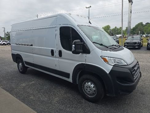 Used 2023 RAM ProMaster 2500 FWD image 7