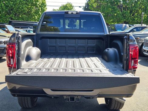 New 2026 RAM 2500 Laramie AWD/4WD image 10
