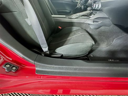 Used 2019 FIAT 124 Spider Classica image 21