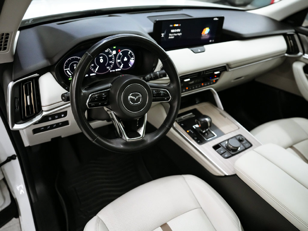 Used 2024 MAZDA CX-90 Plug-In Hybrid w/ Premium Plus AWD/4WD image 18