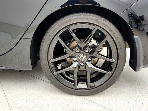 Used 2025 Honda Civic Sport image 9