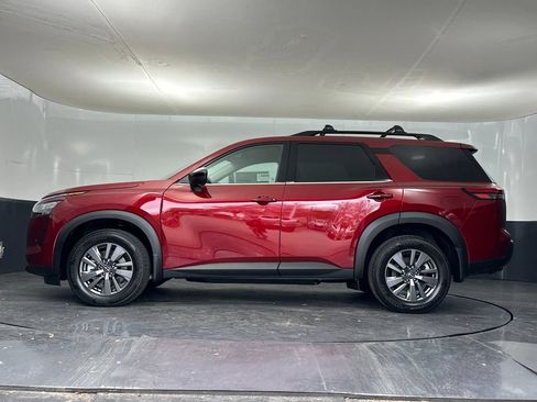 New 2026 Nissan Pathfinder SV image 6