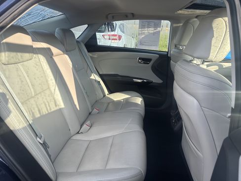 Used 2017 Toyota Avalon Limited w/ All Weather Liner Package image 9