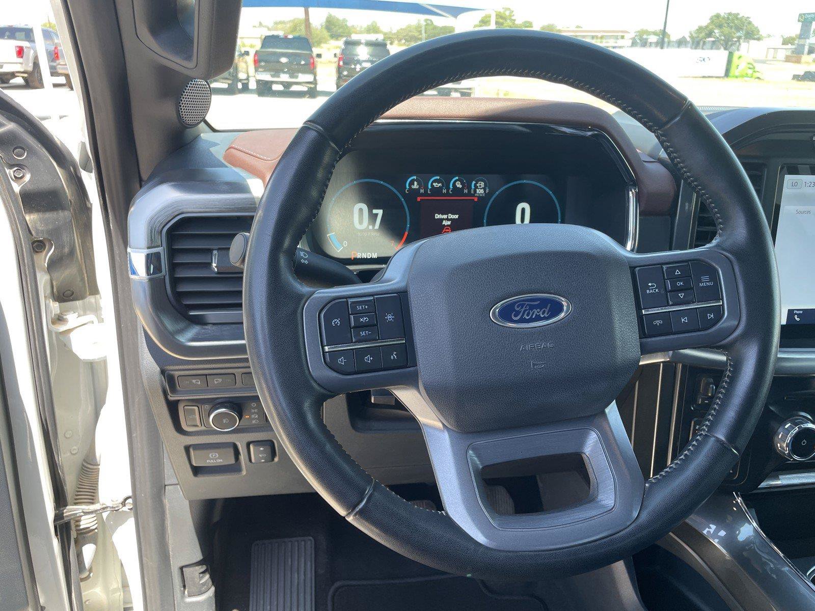 Used 2023 Ford F150 Lariat AWD/4WD image 18