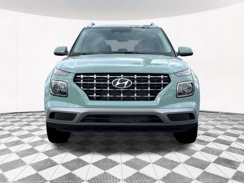 New 2025 Hyundai Venue SEL image 19