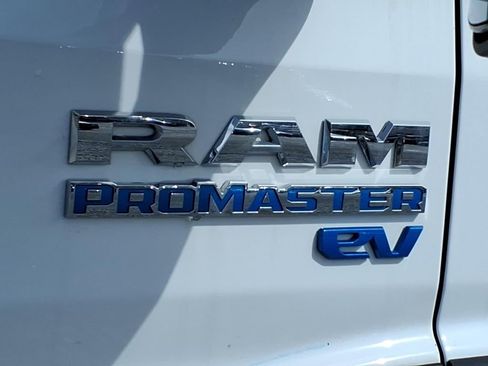 Used 2024 RAM ProMaster 3500 w/ Delivery Van Package FWD image 10