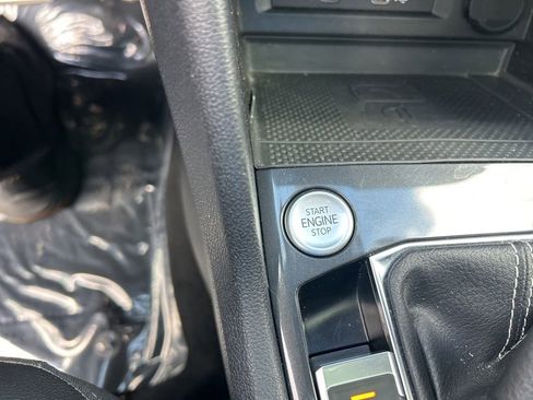 Used 2022 Volkswagen Tiguan SEL R-Line image 46