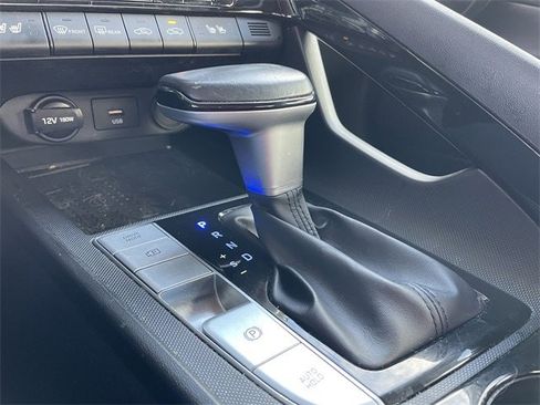 Used 2021 Hyundai Elantra Limited w/ Cargo Package image 21