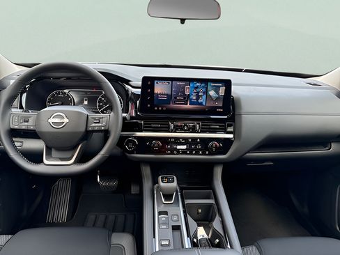 New 2026 Nissan Pathfinder SV w/ SV Premium Package FWD image 12