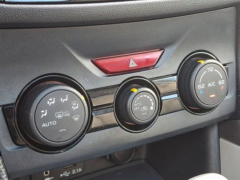 Used 2020 Subaru Forester Premium image 16