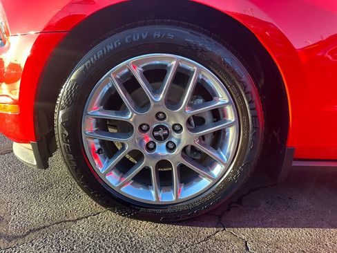 Used 2012 Ford Mustang Premium image 25