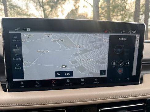 Used 2022 Lincoln Nautilus Reserve w/ Equipment Group 201A image 17