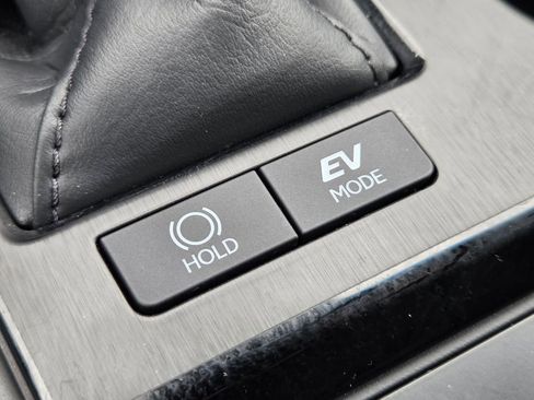 Used 2024 Lexus ES 300h w/ Premium Package FWD image 17