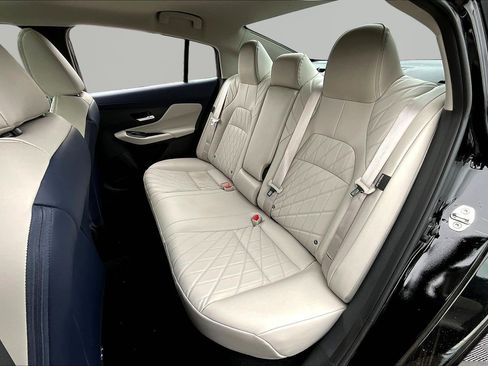 New 2026 Nissan Sentra SL FWD image 18