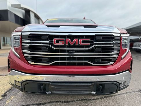 Used 2023 GMC Sierra 1500 SLT w/ SLT Premium Plus Package AWD/4WD image 2