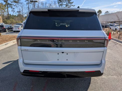 Certified 2025 Lincoln Navigator L Black Label image 5