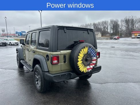 Used 2025 Jeep Wrangler Sport S image 8