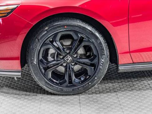 Used 2025 Honda Accord SE image 35