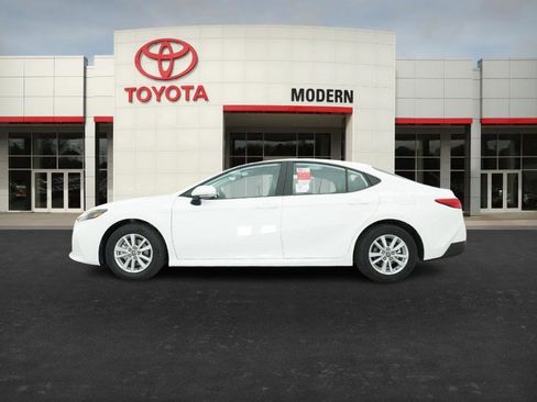 New 2026 Toyota Camry LE image 10