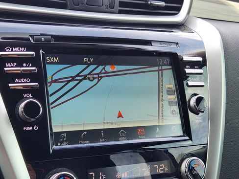 Used 2018 Nissan Murano SV w/ Premium Package image 25