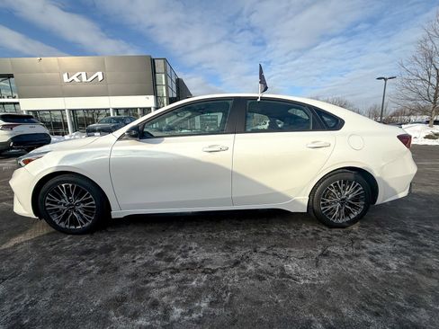 Used 2022 Kia Forte GT-Line w/ GT-Line Premium Package image 8