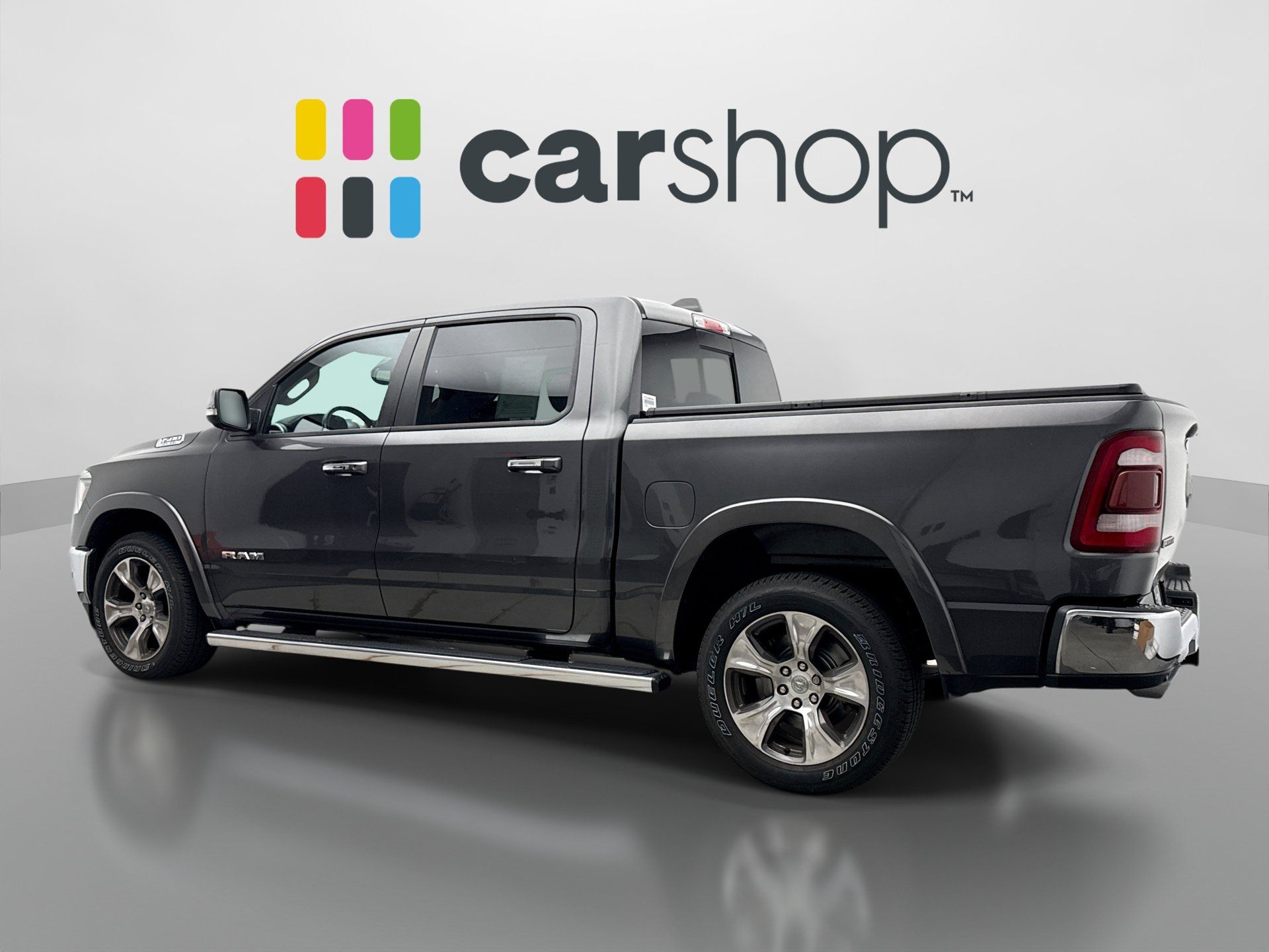 Used 2019 RAM 1500 Laramie AWD/4WD image 3