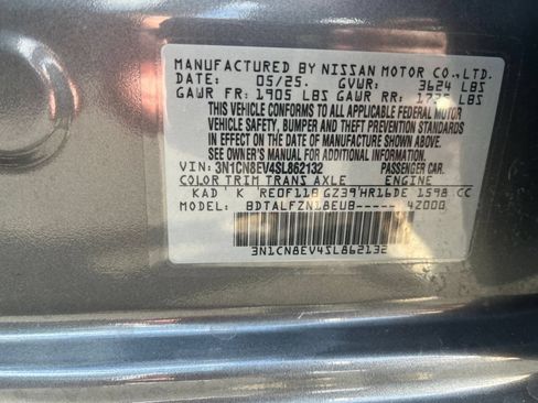 Used 2025 Nissan Versa SV FWD image 26