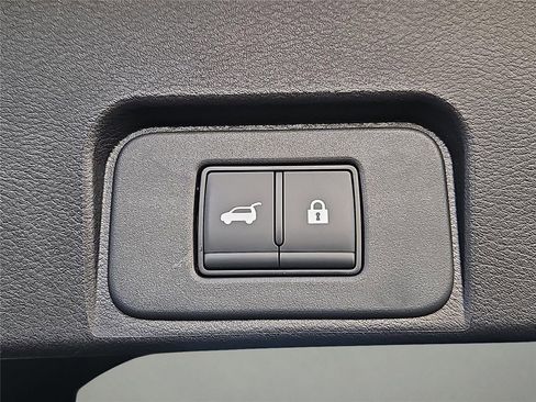 New 2026 Nissan Rogue SV AWD/4WD image 10