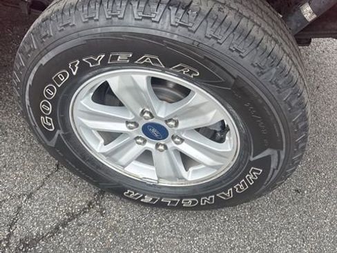 Used 2020 Ford F150 XLT image 15