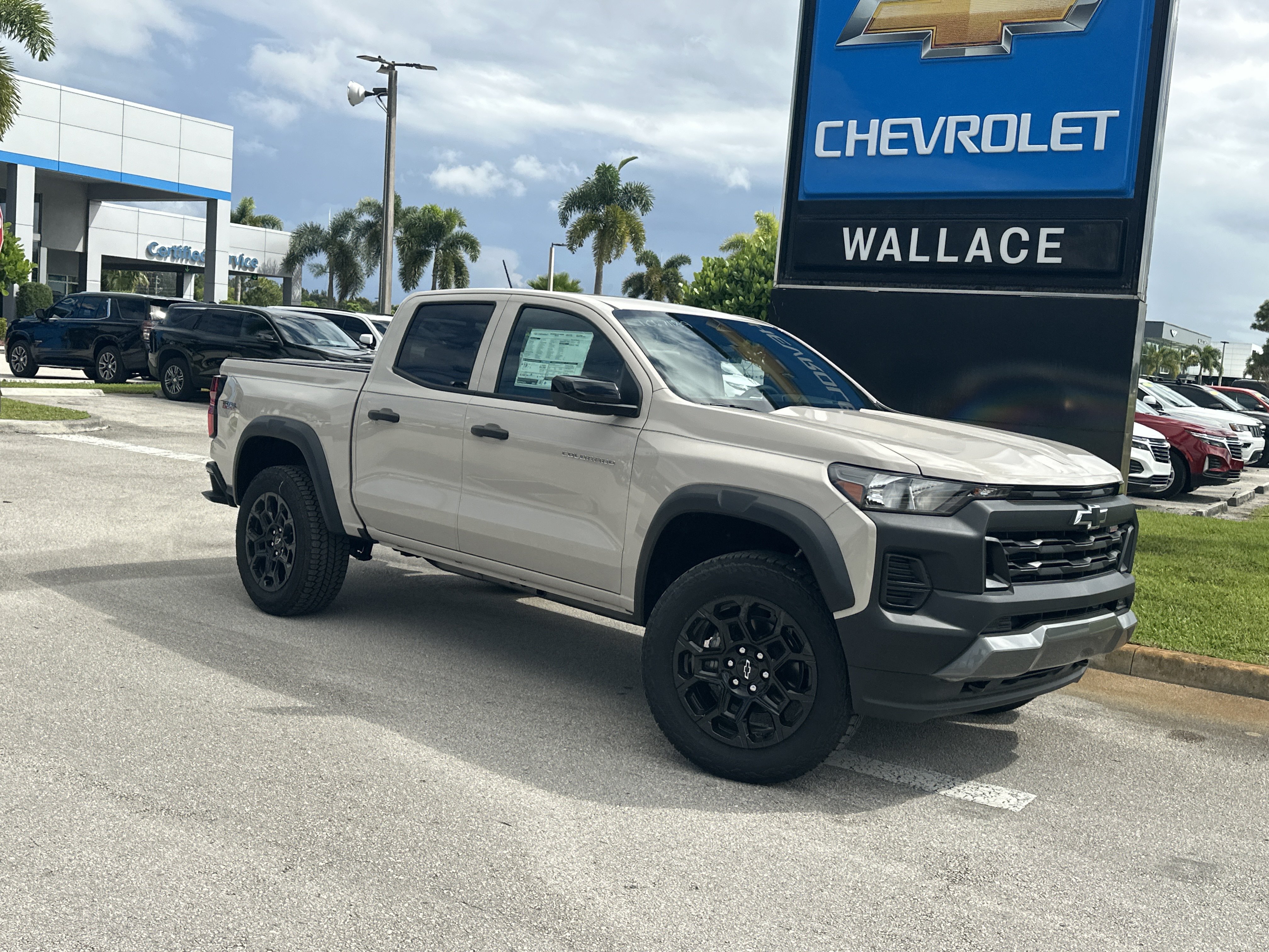 New 2026 Chevrolet Colorado Trail Boss AWD/4WD image 2