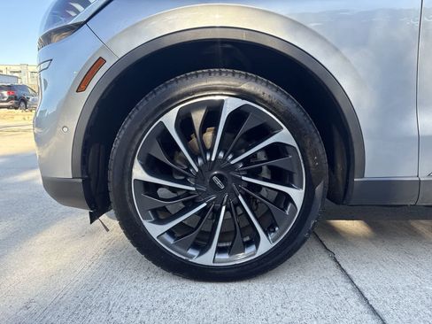 Used 2020 Lincoln Aviator Reserve w/ Equipment Group 201A image 8