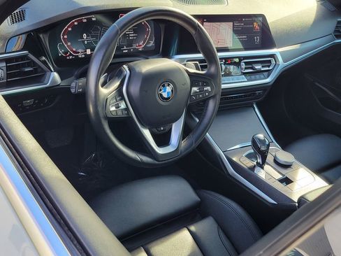 Used 2021 BMW 330i Sedan w/ Premium Package image 3