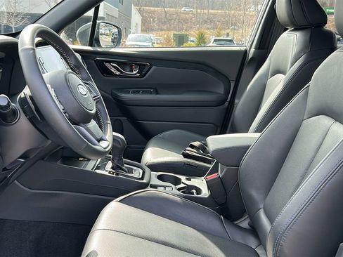 Certified 2025 Subaru Forester Limited image 10