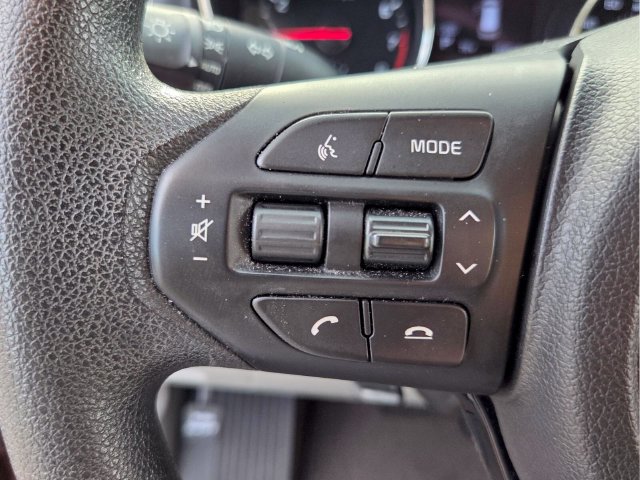 Used 2020 Kia Sedona LX FWD image 28