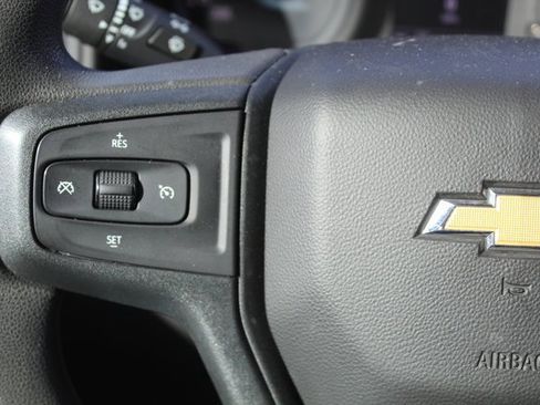 Used 2022 Chevrolet Silverado 2500 Custom w/ Custom Convenience Package image 19