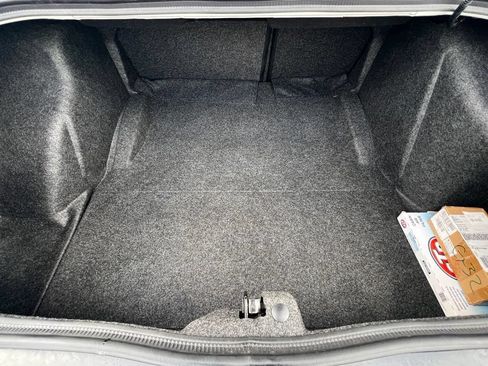 Used 2019 Dodge Challenger SXT RWD image 19
