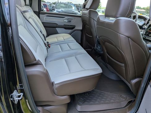 Used 2026 RAM 1500 Laramie AWD/4WD image 21