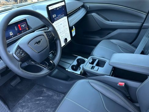 New 2026 Ford Mustang Mach-E Select RWD image 9