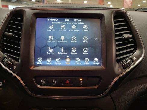 Used 2021 Jeep Cherokee Trailhawk w/ Technology Group image 26