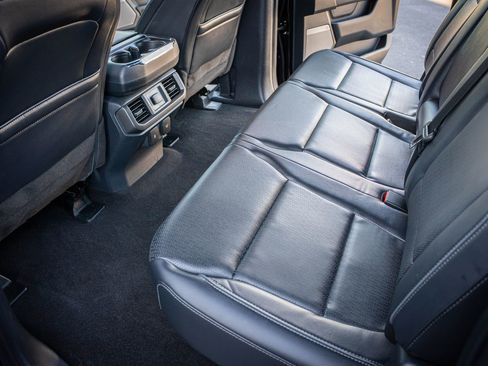 Used 2025 Ford F150 Lariat image 29