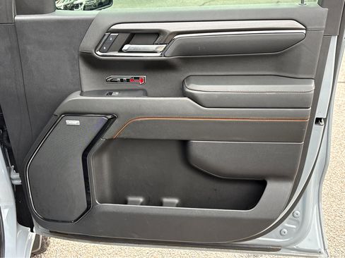 Used 2024 GMC Sierra 1500 AT4 w/ Technology Package image 10
