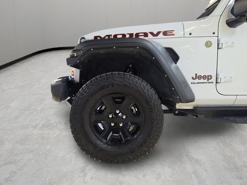 Used 2022 Jeep Gladiator Mojave w/ Trailer Tow Package AWD/4WD image 26