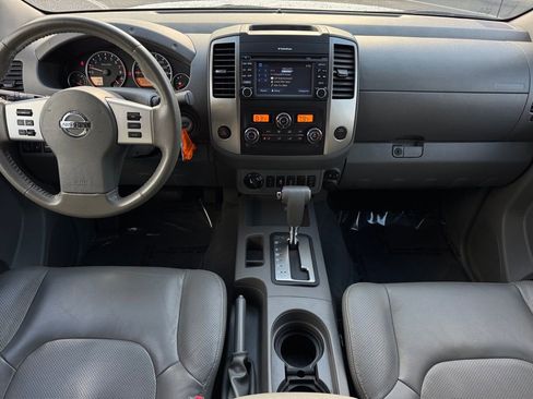 Used 2019 Nissan Frontier SL image 26
