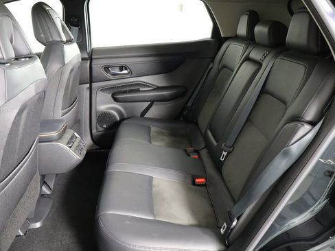 Used 2023 Nissan Ariya FWD image 10