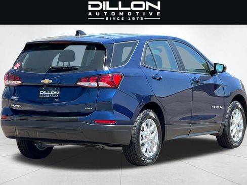 Used 2022 Chevrolet Equinox LS w/ LPO, Floor Liner Package AWD/4WD image 4