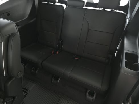 New 2026 Buick Enclave Sport Touring w/ LPO, Floor Liner Package FWD image 34