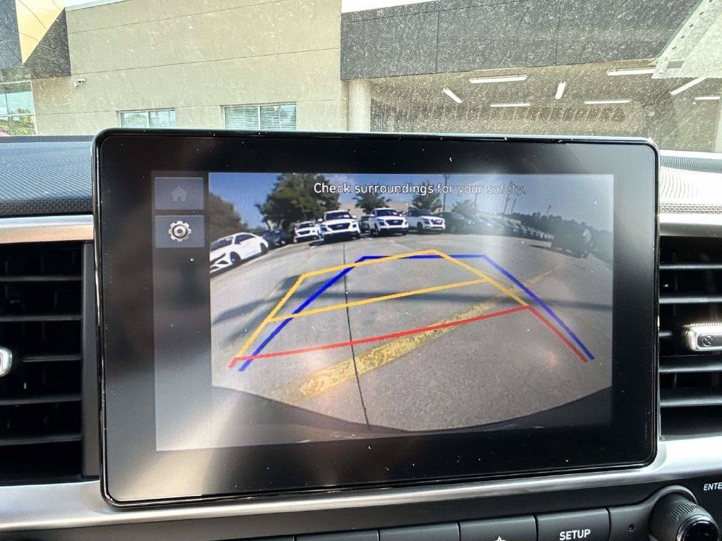 New 2026 Hyundai Venue SE FWD image 12