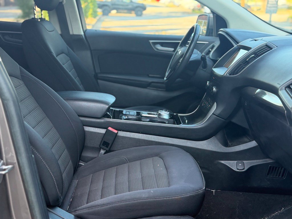 Used 2019 Ford Edge SEL FWD image 15