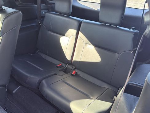 Used 2024 Mitsubishi Outlander SE Black Edition image 23